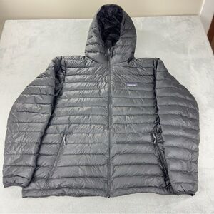 Patagonia NWOT Men's Size XXL Down Sweater Hoody 84701 Style Number w/Flaws